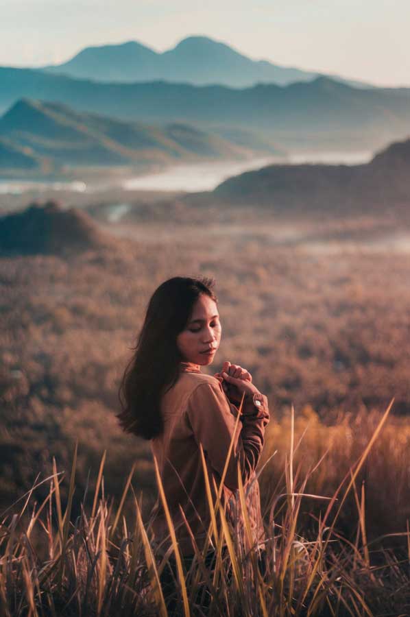 Woman-and-landscape